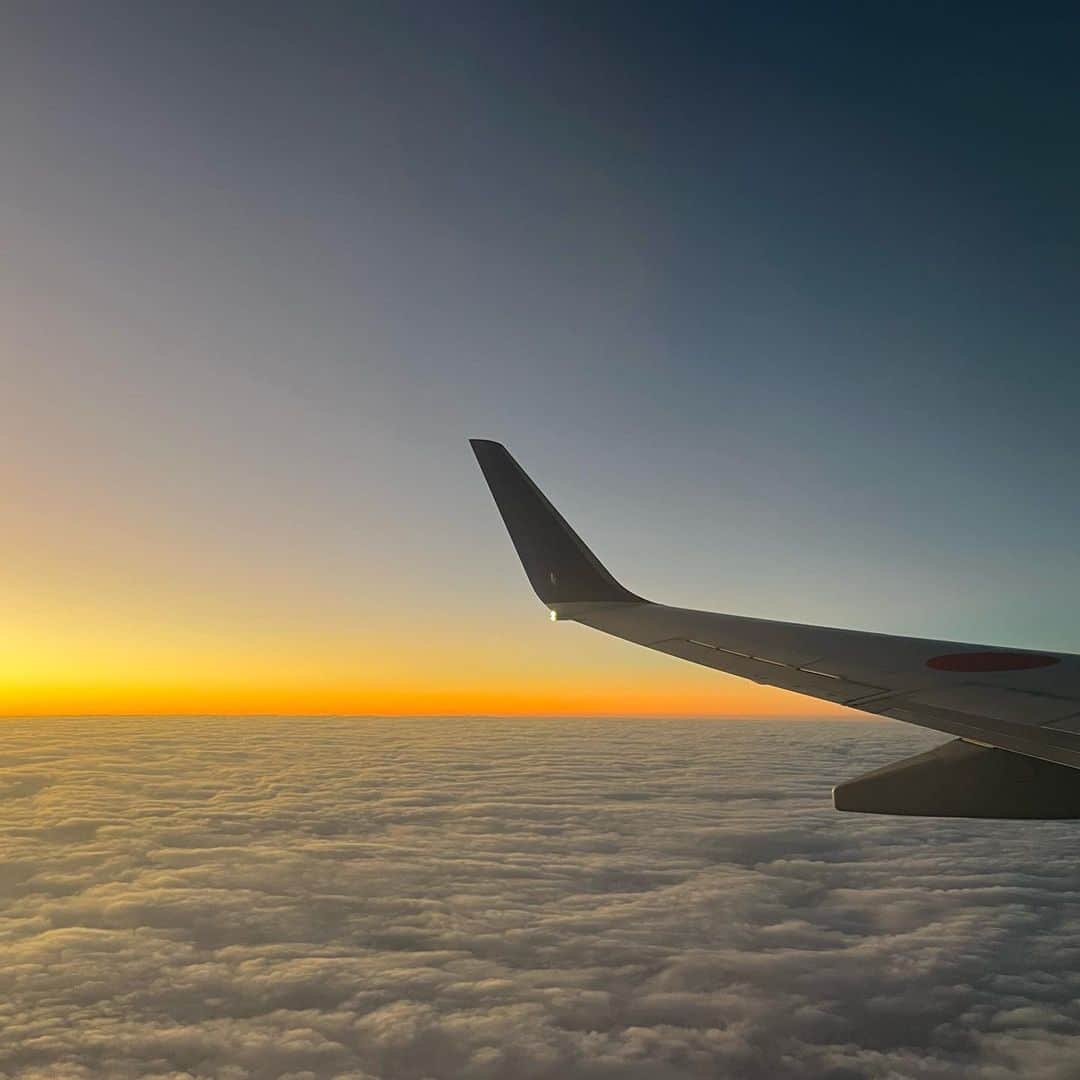 川平聖のインスタグラム：「✈☁️ #上手く撮れてるくない!?」