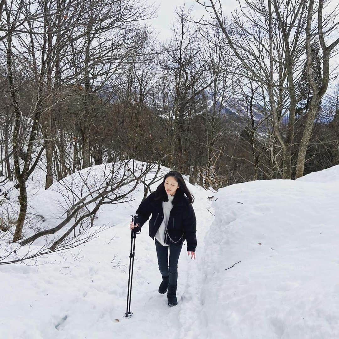 水沢エレナさんのインスタグラム写真 - (水沢エレナInstagram)「ずっと行ってみたかった  #戸隠神社 に行ってきたよ🫶   #長野  #戸隠  #戸隠神社   #戸隠神社奥社   #nagano  #togakushi」2月1日 21時48分 - erena_mizusawa_official