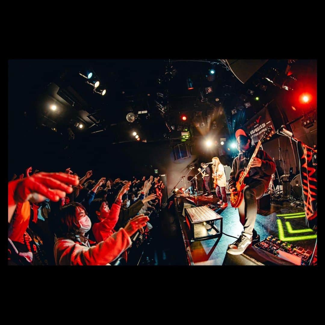 MOSHIMOさんのインスタグラム写真 - (MOSHIMOInstagram)「2023.1.31 モシモシスター 高円寺HIGH  photo by @teru_ttm」2月1日 21時42分 - moshimo_band