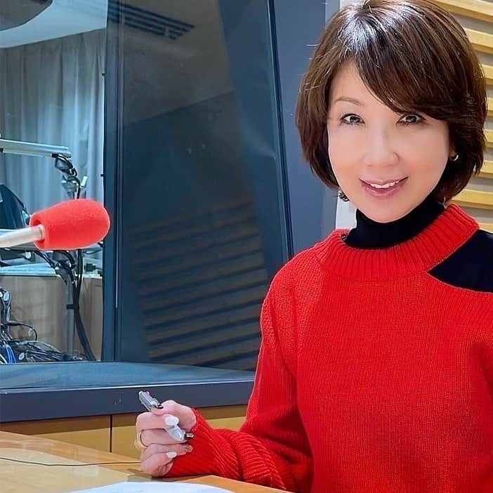 伊藤蘭さんのインスタグラム写真 - (伊藤蘭Instagram)「📻 今夜も RAN To You 聴いてくださり 有難うございました😊 ⁡ Instagramのこと あれこれ話しました📱 ⁡ 週末に向かって あともうひとふんばり💪 ⁡ しっかり保温保湿して お過ごしください✨ ⁡ #伊藤蘭 #ラジオ番組 #ニッポン放送 #RANToYou #rantoyou #radiko #蘭からあなたへ  #あんな話やこんな話❣️ #おやすみなさい😴 #もう寝なさい #好きにさせなさい😆 #サバサバ蘭ママより❤️」2月1日 22時49分 - ranito_official