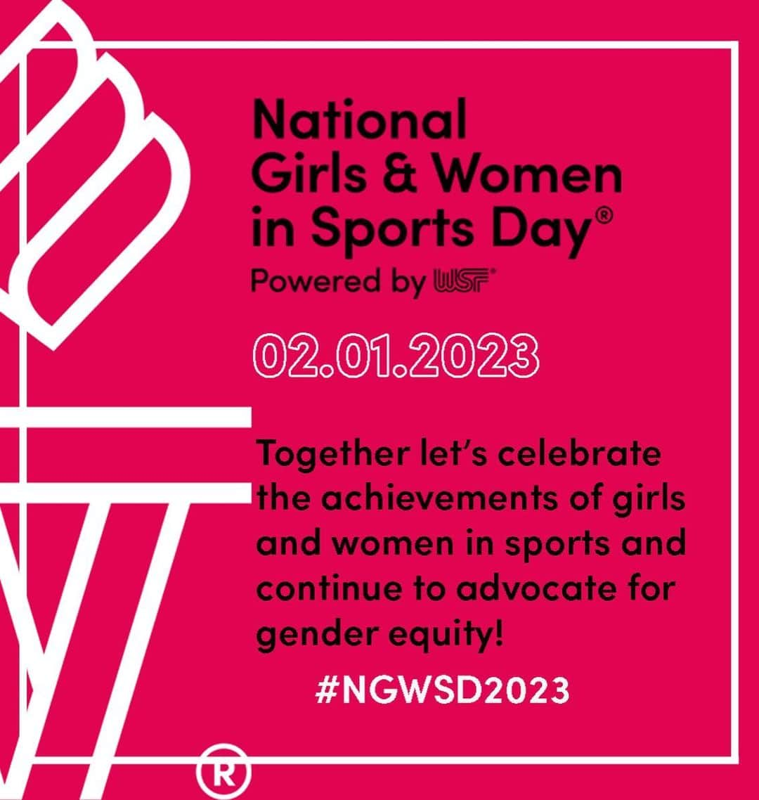 メリル・デイヴィスさんのインスタグラム写真 - (メリル・デイヴィスInstagram)「Happy National Girls & Women in Sports Day® ⛸️🏀🏄🏻‍♀️✨  Early participation in sport has the power to change lives and such valuable lessons to teach us, both on the field of play and off. I’m always so proud to work with @womenssportsfoundation as they continue their tremendous work - advocating for women and girls in sport.  While much progress has been made, we are not done yet! Visit WomensSportsFoundation.org/NGWSD to learn more about how you can get involved and be sure to livestream their Capitol Hill briefing on YouTube TODAY at 1:45pm ET! ••• #NGWSD2023 #keepplaying #womeninsport #ngwsd」2月2日 1時03分 - meryledavis