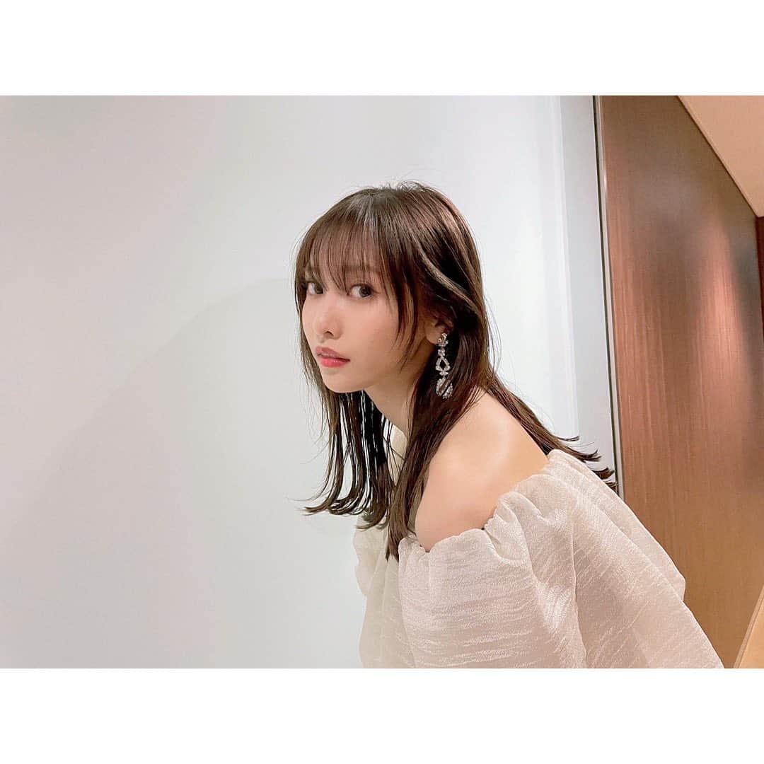 佐野ひなこのインスタグラム：「👗 @leja__official   💎 @masaejewelry      .   . パクちゃんメイク✌︎」
