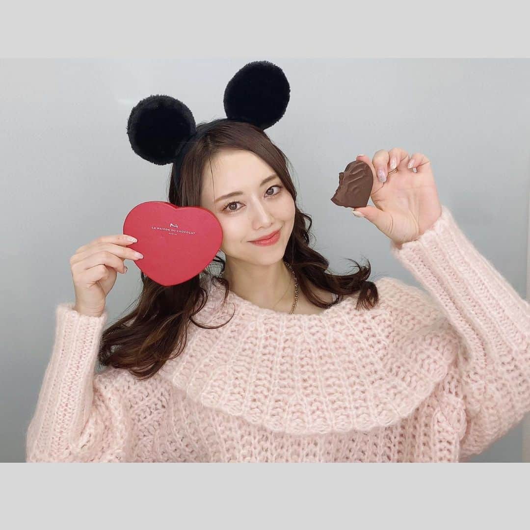 吉沢明歩のインスタグラム：「ツインテールの日って聞いたからね❤️  #あっきーちゃんねる生配信#ツインテール#ジャンボリー踊ったよ#バレンタイン待ち遠しい#チョコの泉に溺れたい」