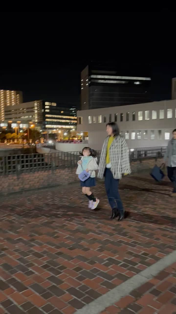忍者に結婚は難しいのインスタグラム：「. #菜々緒 さんと #河野彩吹 ちゃんオフ動画🎥  身体を温めるため、ぴょんぴょん飛ぶお二人🐰 元気いっぱいです！🤍  こんや10時からは#にんむず！🥷  【1・2・3・4話】#TVer で無料見逃し配信中  #忍者に結婚は難しい #ニンニンの日」