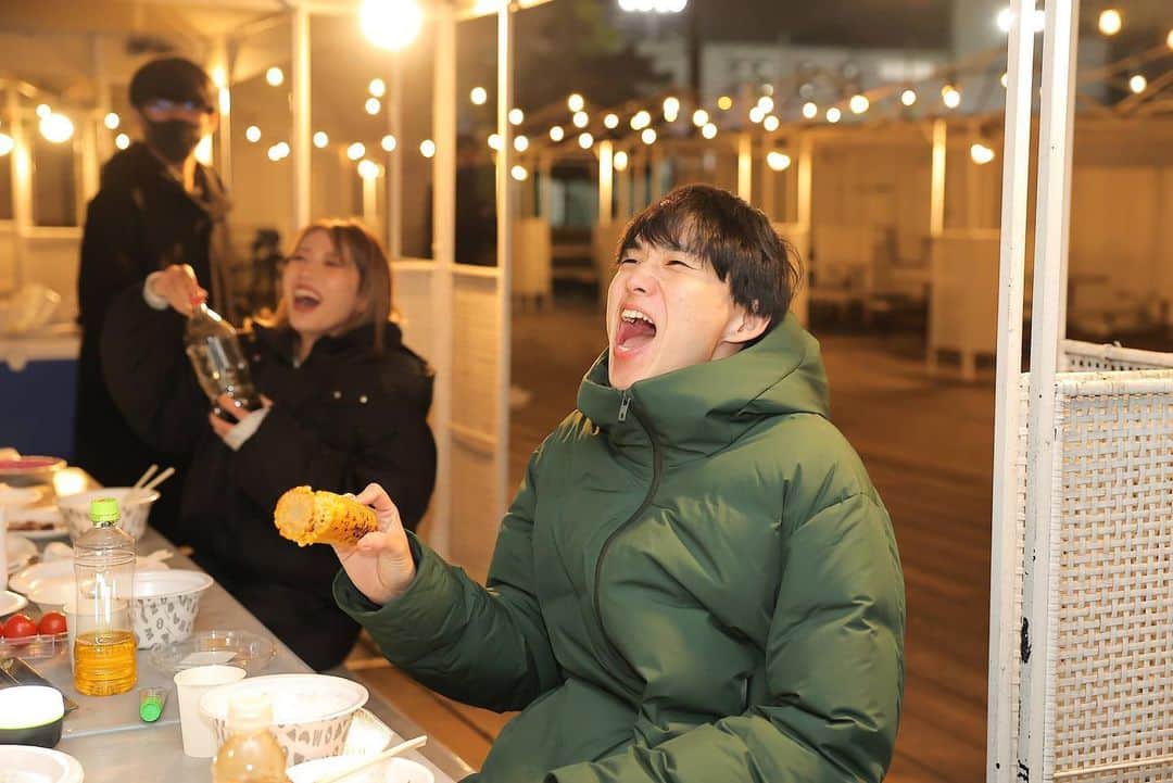 伊吹のインスタグラム：「笑って、食べて、太る。 #早く骨折なおりますように」