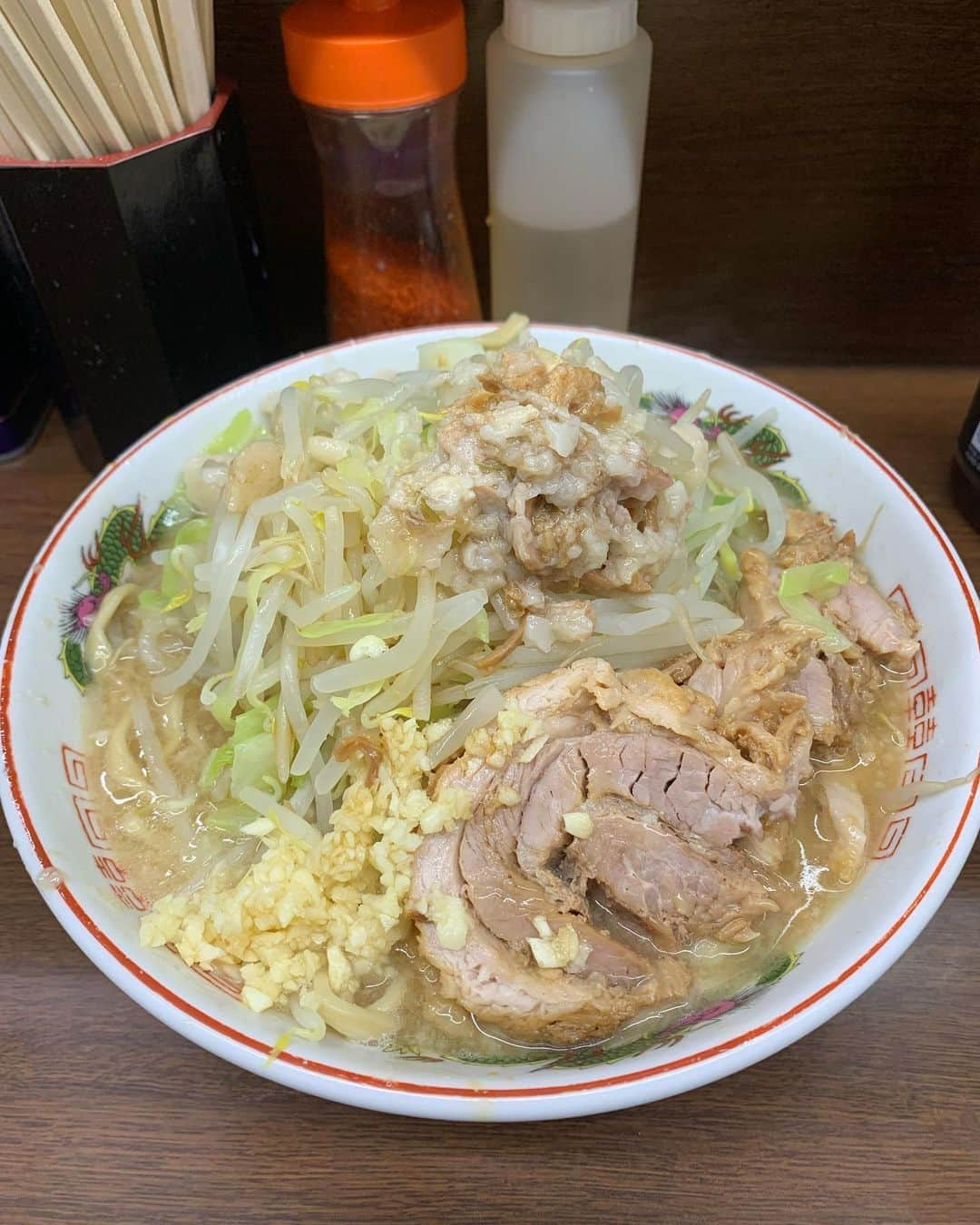 青木優也さんのインスタグラム写真 - (青木優也Instagram)「今日の二郎は格別に美味かった…。 そしてそんな二郎ともしばらくお別れ！ また次会う時はお互いにステップアップしてような！👍  #二郎納め #インスタ映え」2月2日 20時43分 - yuyaaoki0910