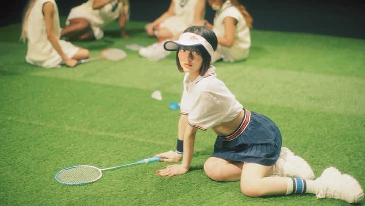 かとうみさとのインスタグラム：「甲田まひる「CHERRY PIE 」監督しました🍒 @mahirucoda  https://youtu.be/nFyAtC8zKbU  Cinematographer @koyama_mami   HairMakeup @rietomomori  Stylist @aisuganuma  OfflineEditor @u.and0」