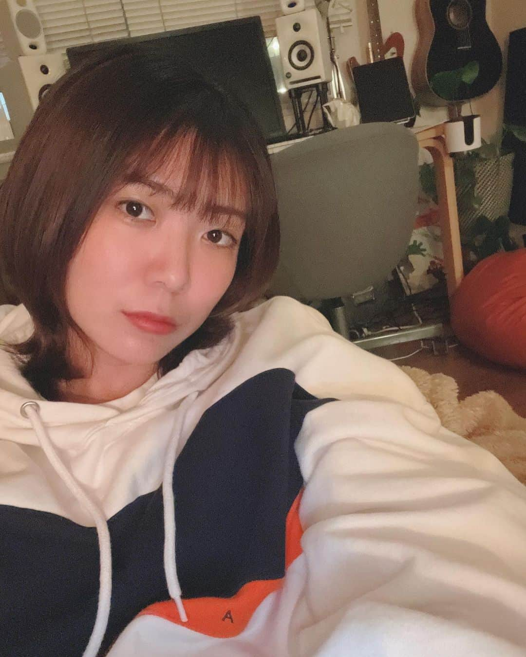 山崎あおいのインスタグラム：「髪伸ばそーおもて」