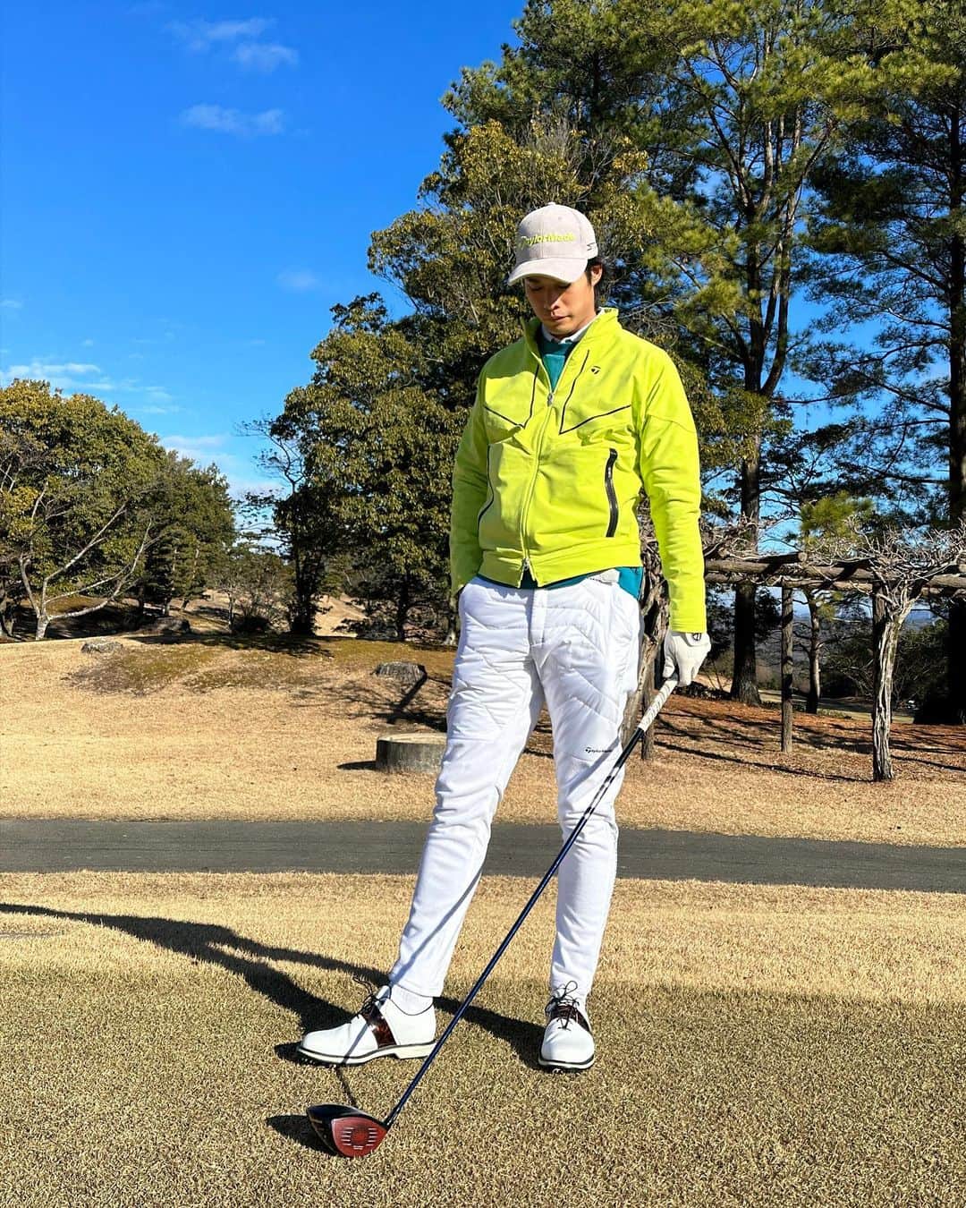 岸田タツヤさんのインスタグラム写真 - (岸田タツヤInstagram)「テーラーメイド(@taylormade_golf_japan_apparel_ )のYouTubeにて新しいアパレルが紹介されているので見てみてくださいなっ🏌️  ゴルフ上手くなりぇぇぇぇ！  #テーラーメイド @taylormade_golf_japan」2月2日 22時13分 - tatsuyakishidaxxgolf