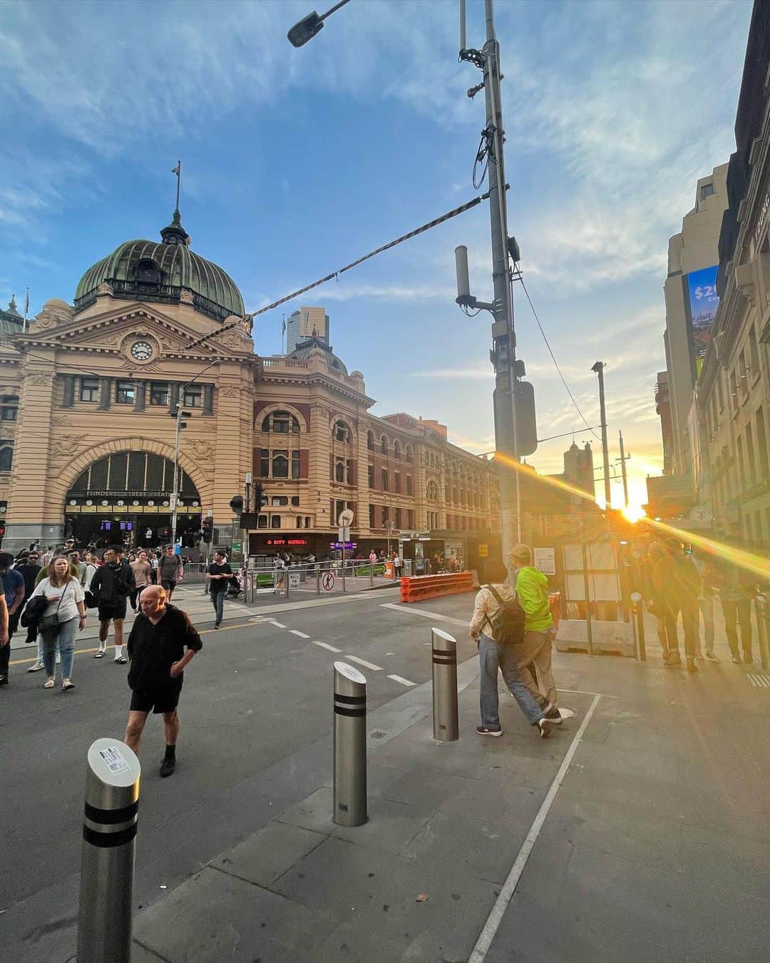 西口真央さんのインスタグラム写真 - (西口真央Instagram)「〜ボルン（Melbourne）街の思い出たち〜 10枚じゃ収まらない〜😈🐨🇦🇺  どこでも歩けて行けちゃう街のコンパクトさが好きだった〜！ 旅に出たら永遠に歩く人です🐨  #Melbourne #Australia #メルボルン」2月2日 22時37分 - maaaaaaaoo_1003
