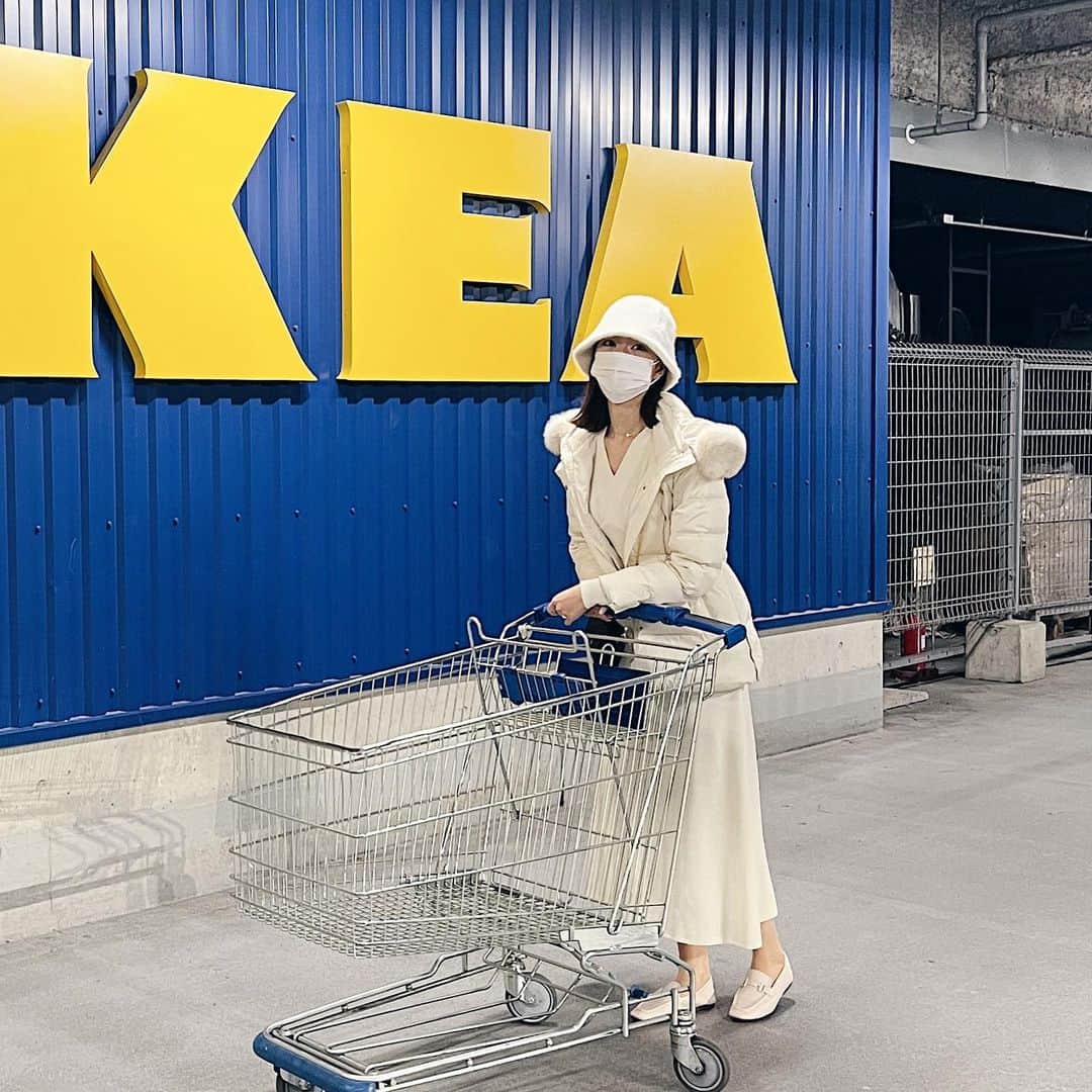渡邉みさきのインスタグラム：「. 休日🇸🇪🇸🇪🇸🇪  #イケア#IKEA#イケア購入品  #休日#休日コーデ」