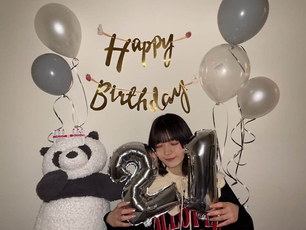 坂本真凛さんのインスタグラム写真 - (坂本真凛Instagram)「21歳になりました。いつもたくさんの幸せをありがとう〜！！♡」2月2日 23時25分 - marin_ske48