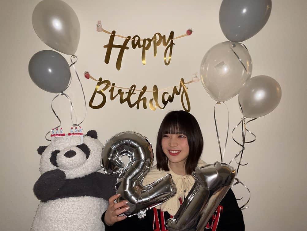坂本真凛のインスタグラム：「21歳になりました。いつもたくさんの幸せをありがとう〜！！♡」