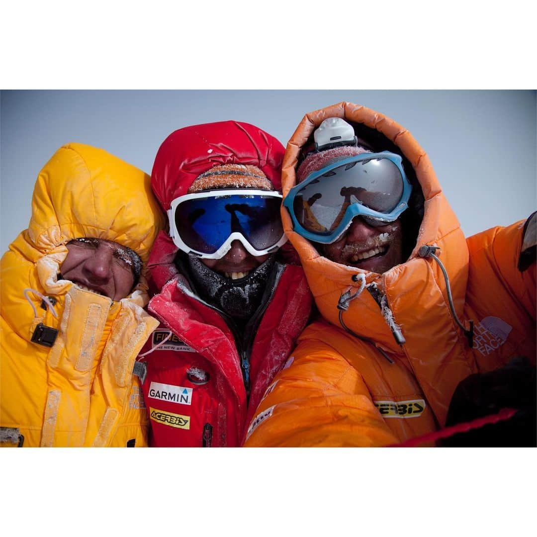 Cory Richardsさんのインスタグラム写真 - (Cory RichardsInstagram)「12 years ago today. First winter ascent of Gasherbrum II 8,034 meters. Brothers for life @iamsimonemoro @urubkodenis I don’t know what the temperature was on the summit because our altimeters were frozen. We do know that it was -51 c inside the tent, out of the wind, with three grown men emitting heat. Winds were gusting to about 60-75 kph on the summit, so windchill was likely significant, potentially dropping the temps to around -70. By the time we left the summit, the forecasted storm had hit. Winds increased and visibility dropped until it was so white, it gave us a sense of vertigo. The only way I could keep balance was by staring at whoever was leading. When it was my turn, we dropped below the glacial plateau onto exposed rock, but by then it was getting dark and we were concerned that the tent had blown away. Summits are an interesting place. They mark the physical half way point, but you’ve usually used about 80% of the gas in the tank. This climb never would have happened without the vast experience of both Simone and Denis. I was so incredibly lucky to be part of the team. Three guys, in winter, alone on the 13th highest mountain in the world. It was, to say the least, improbable. 16 expeditions over 26 years had tried and failed to make a winter ascent of one the five Pakistani 8000 meter summits. At the time, I had no idea I’d be the first American. I had no idea how much the climb would change me for better and for worse. I had no idea of the gravity of the undertaking. Had I, I probably wouldn’t have come. Ignorance can be bliss. Simone and Denis and I don’t talk often, but when we do it is a deep bond and resonance. It’s not that we don’t share profound love and respect, but that life simply moves on. I rarely think about the climb, but I always think of them. I have been so fucking lucky to have men like them in my life. I’ve always sought out brothers and mentors. Sometimes because I needed their shine to light my own way. I love them so much. All of them. I am so grateful. Stay tuned for post two on February 4th.」2月3日 4時43分 - coryrichards