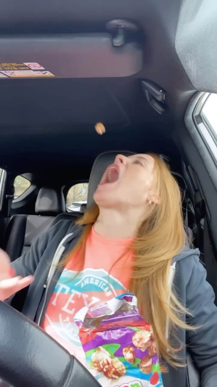 ケイティー・ルクレールのインスタグラム：「8.5/10! #snacks」