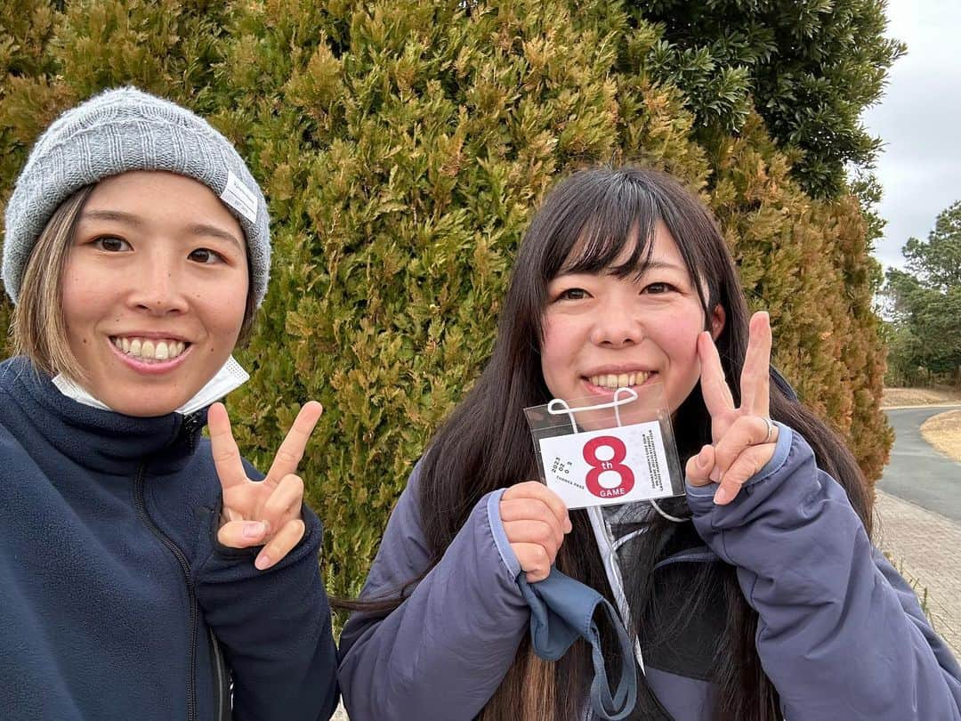 新井里茄のインスタグラム：「そしてマジグリーン読める名キャディーさん🙌🏽  連休で遠いのに今回もありがとうございました！✨  和田さんと回ってるといつも楽しい〜🤩笑」