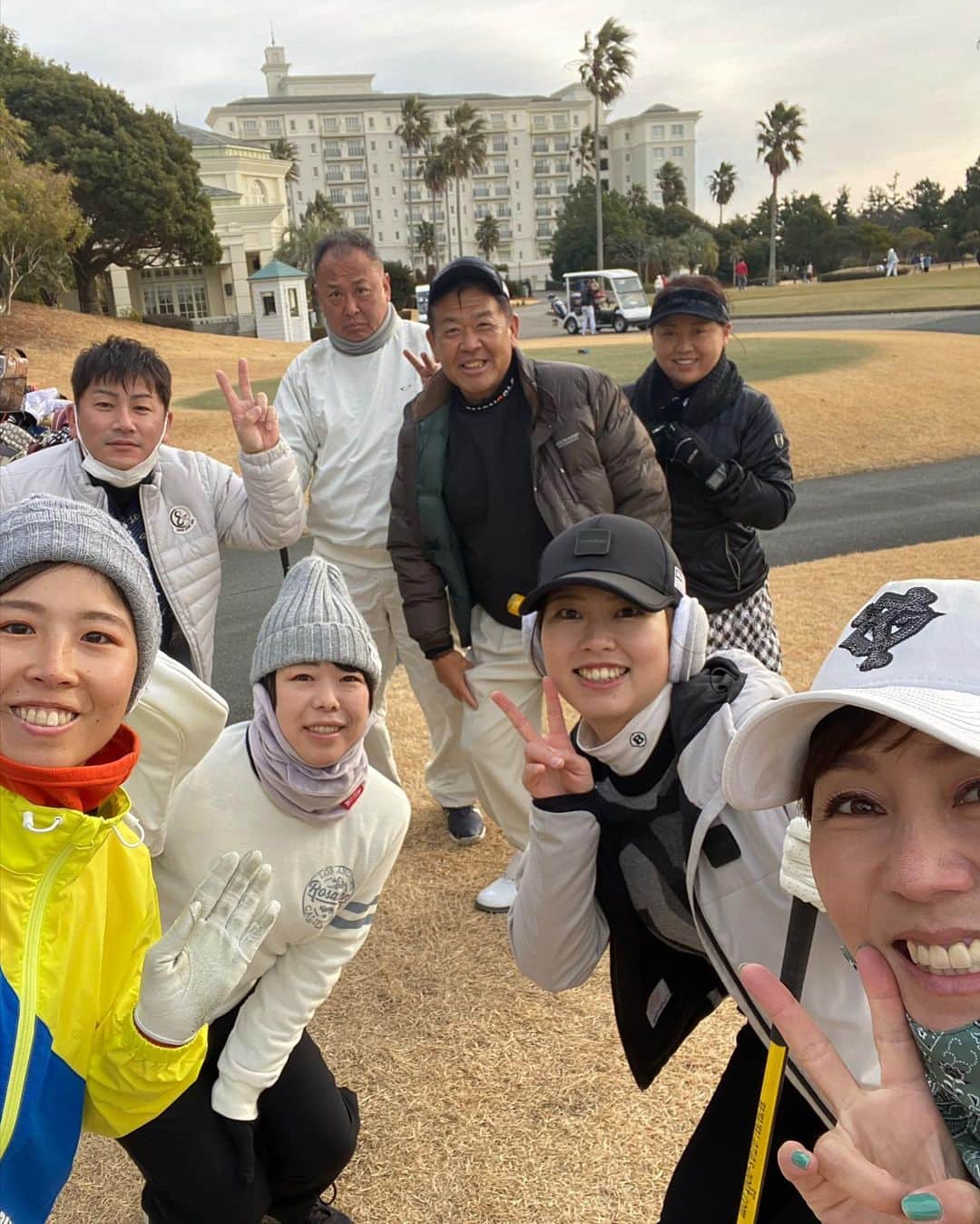 新井里茄のグルメインスタ