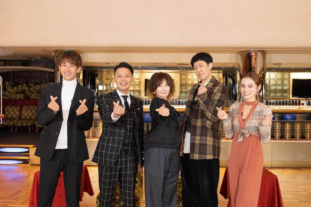 のインスタグラム：「【📺 告知 📺】 AbemaTV「恋するアテンダー」 出演させて頂きました😆✌️ ドレッシーに着飾っちゃった⤴⤴⤴❣ 自分の恋愛観とか話す機会ぜんぜんないから新鮮でなんか恥ずかしいですw ⁡ AbemaTVさんで1週間ほど無料でご視聴頂けます✌️ 「恋するアテンダー」で調べてみてください😘 ⁡ #恋するアテンダー #AbemaTV」
