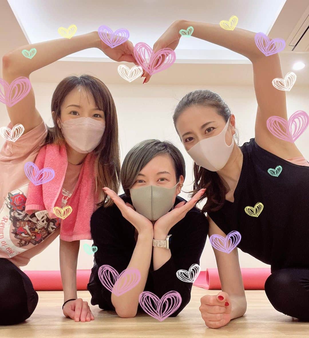 涼瀬みうとのインスタグラム：「❤️‍🔥 #バレトン 今回は都合がつかなくて、れいちゃんと2人でのレッスンお願いしました！ 汗だくでたのしーーーーーーい☺︎  前回とは違ったレッスンメニューだったので、筋肉痛の場所も変わっててニヤニヤが止まらんです🤭 めいこちゃんのいい感じのスパルタさが、やみつきになっちゃうのよねぇ😚🫶❤️‍🔥  次の予約もしたんだけど、待ち遠しすぎて、、、 早く来い来い遠足みたいな気分🥹笑」