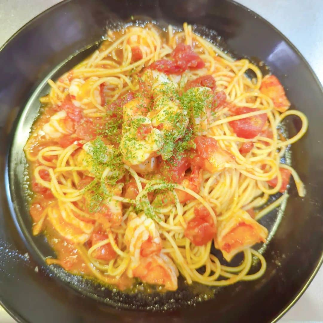 蛇足のインスタグラム：「【川村飯店】今日はエビのアラビアータ」