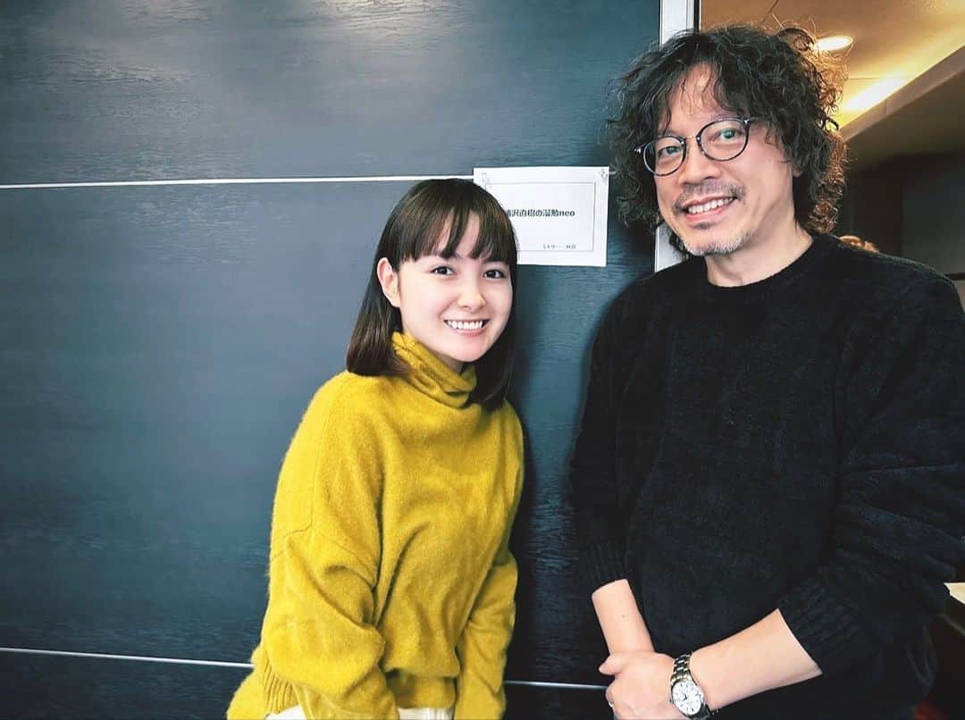 葵わかなのインスタグラム：「Eテレ「浦沢直樹の漫勉neo」  今シーズンもナレーションを担当させてもらってます☺️  そして今日から放送の新シーズン1回目は、 手塚治虫さん。  貴重な映像や資料と、アシスタントを務めていた3人の漫画家さんも登場します。  時間は、お引越ししまして、 土曜の午前1時からです！  お見逃しなく！  写真は今日の収録で浦沢さんと撮ったものです✨  #浦沢直樹の漫勉neo」