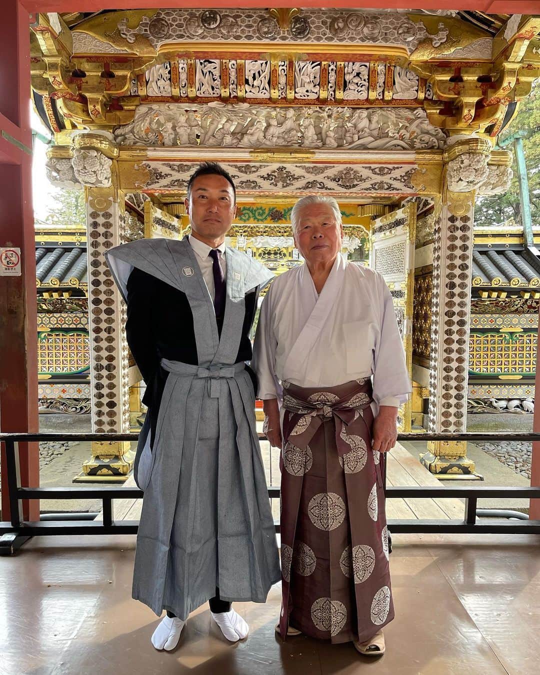 渡辺俊介のインスタグラム：「日光東照宮、節分祭除災招福特別祈祷に御招待頂きました。 稲葉宮司ありがとうございます。  #日光東照宮 #nikkotoshogu Santuario Nikko Toshogu #worldheritage  #節分祭  #日本製鉄かずさマジック」