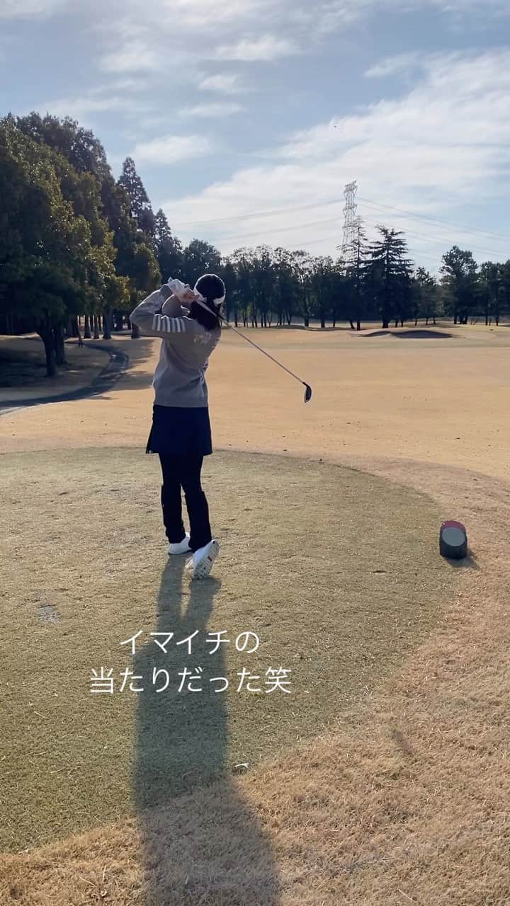 和田奈美佳のインスタグラム：「⛳️✨  メンバーに恵まれ楽しいゴルフでした。  でも2月のゴルフは試練だね⛄️笑 寒すぎて手の感覚がなくなりました🥶  #FIDRA #ゴルフウェア #ゴルフ実況 #有酸素運動 #和田奈美佳」