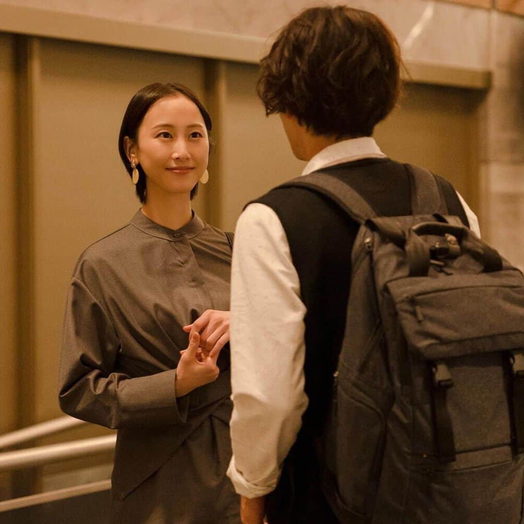松井玲奈のインスタグラム：「映画『生きててごめんなさい』が公開になりました。 私も、小説家を目指す黒羽麻璃央くん演じる主人公の先輩、という役どころで、彼の夢を応援しています。 ぜひ、よろしくお願いします。 #イキゴメ」