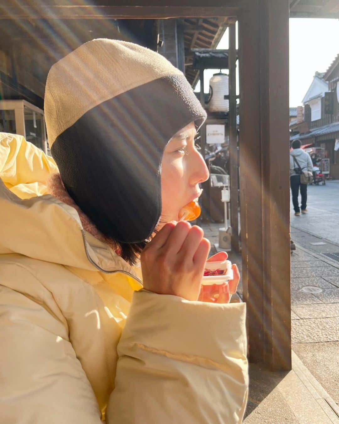 橋本愛さんのインスタグラム写真 - (橋本愛Instagram)「前髪が煩わしいので全部帽子にしまいました。🍡  近々インスタライブしようかと目論んでおります。。 誕生日にガチオタのみんなからもらったプレゼント紹介するよ😍今更」2月3日 21時13分 - ai__hashimoto