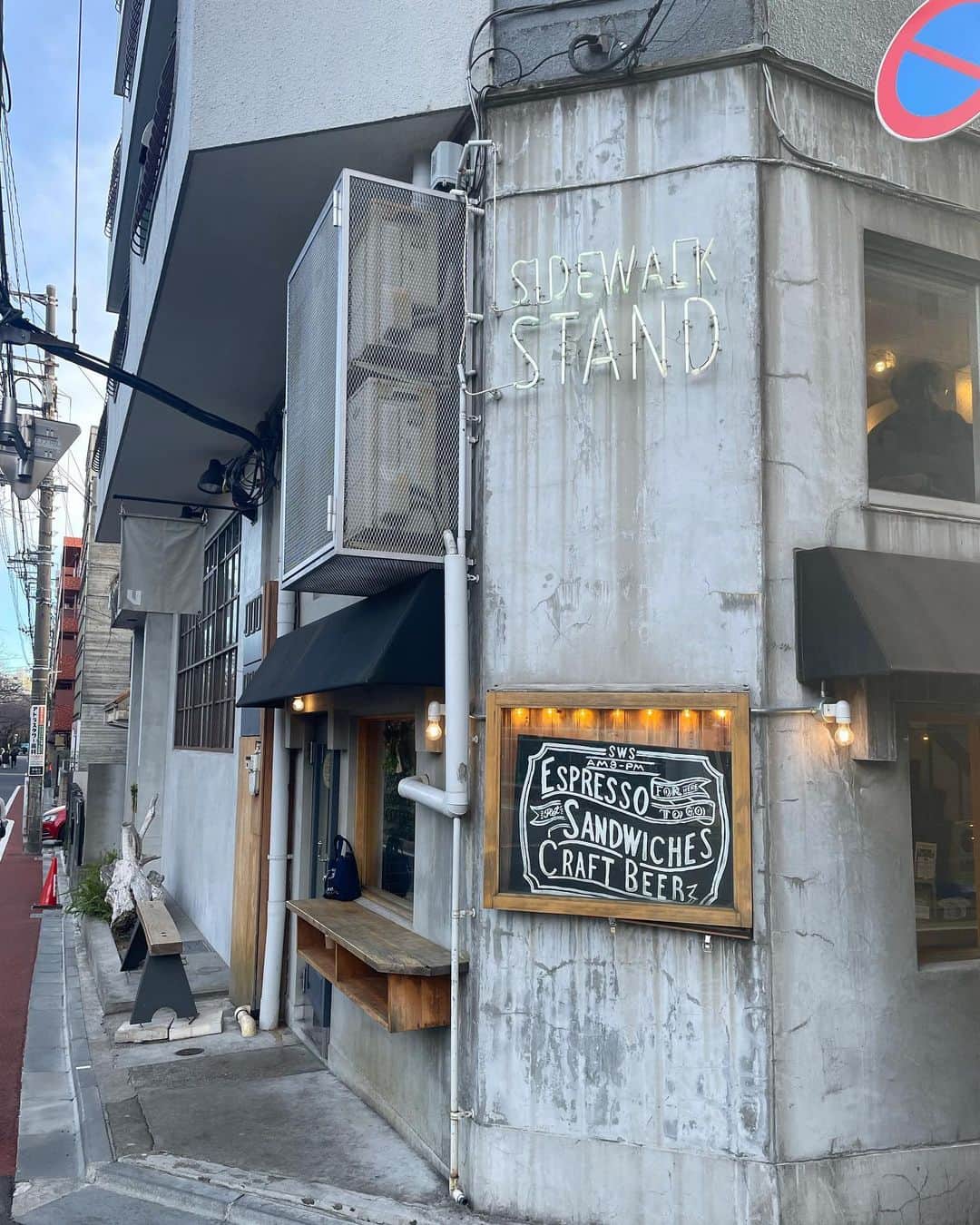 Yu-kiさんのインスタグラム写真 - (Yu-kiInstagram)「What I had in Tokyo🍷☕️🍣🥞 日本着いて初日に築地で食べたお寿司から始まり、外食がほとんどだったけど家でゆっくりも良かった🫶🏻東京に住んだ事ないから行きつけとかないけど、これからいろいろ知っていきたい😌#tokyo#japan」2月4日 8時08分 - yu_ki96