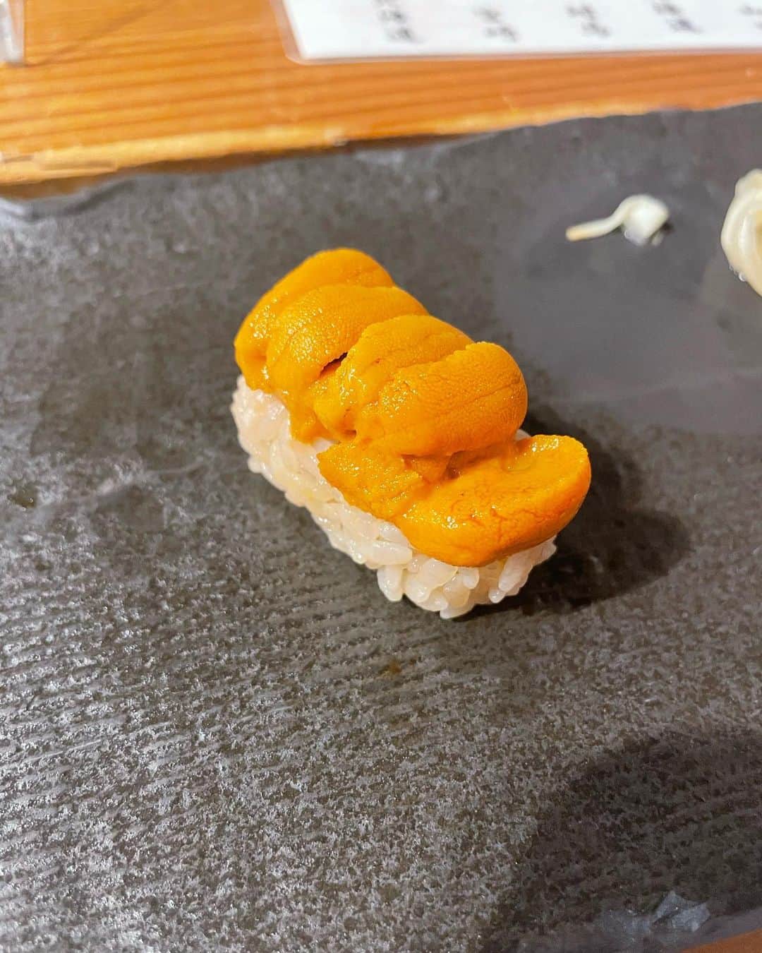 Yu-kiさんのインスタグラム写真 - (Yu-kiInstagram)「What I had in Tokyo🍷☕️🍣🥞 日本着いて初日に築地で食べたお寿司から始まり、外食がほとんどだったけど家でゆっくりも良かった🫶🏻東京に住んだ事ないから行きつけとかないけど、これからいろいろ知っていきたい😌#tokyo#japan」2月4日 8時08分 - yu_ki96