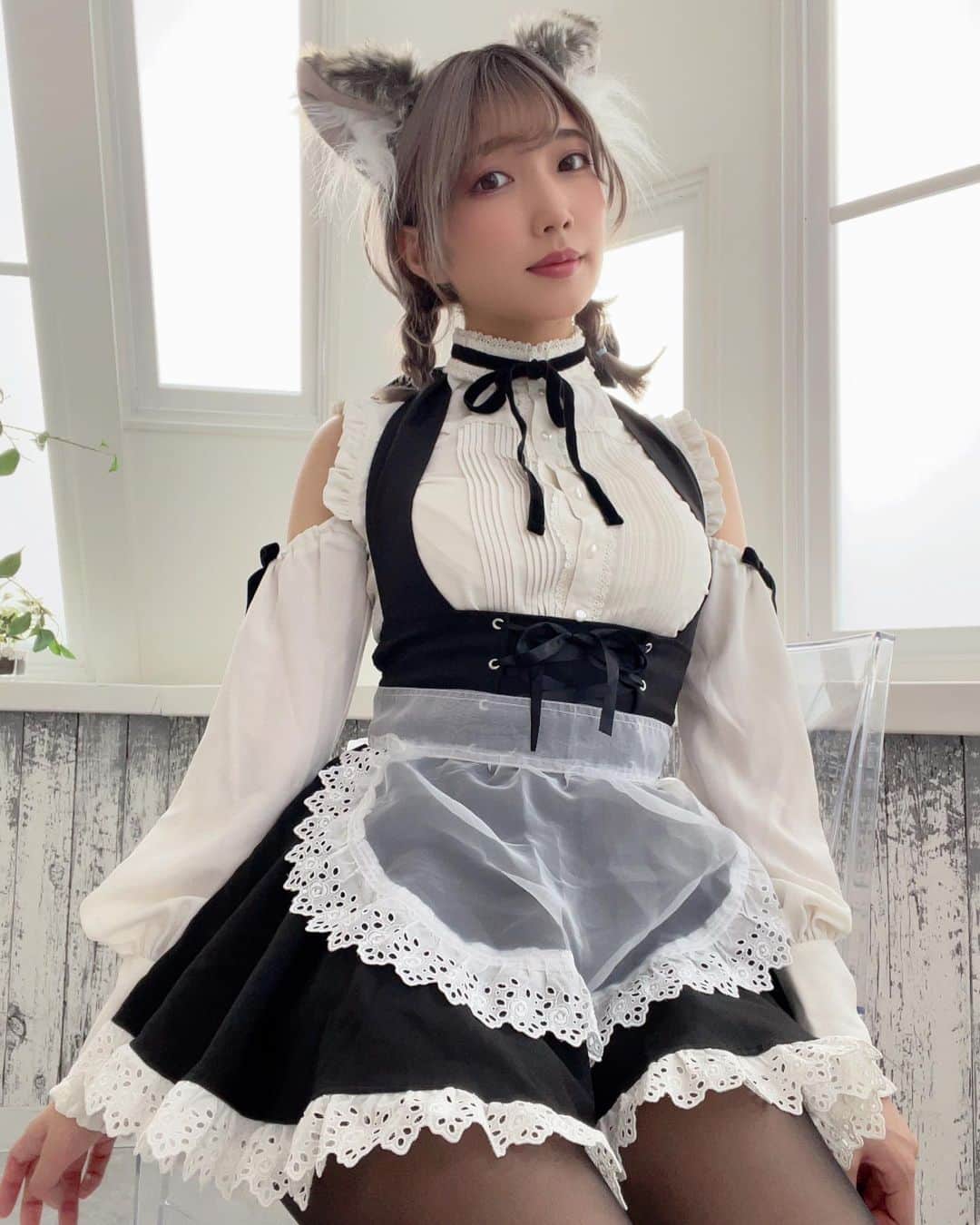 霜月めあのインスタグラム：「ご主人様なんなりと🐺 . . . .  #霜月めあ #めあめあ #model #sexy #selfie #animegirl #셀카 #셀스타그램 #패션스타그램 #데일리 #asiangirl #cosplay #좋아　 #follow #like #tokyo #ootd #自撮り界隈 #自撮り女子 #sexybody #love #맞팔 #tagsforlikes #japanesegirl #女孩 #发#爱 #instadaily #グラビア #日系穿搭」