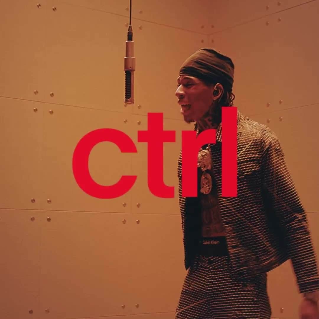 Vevoのインスタグラム：「@nlechoppamusic defines a "Champion" as "anyone who has faced adversity and still haven’t let it define who they are on the inside." Watch an exclusive ctrl performance of his latest single now. ⠀⠀⠀⠀⠀⠀⠀⠀⠀ ▶️ [Link in bio] #ctrl」