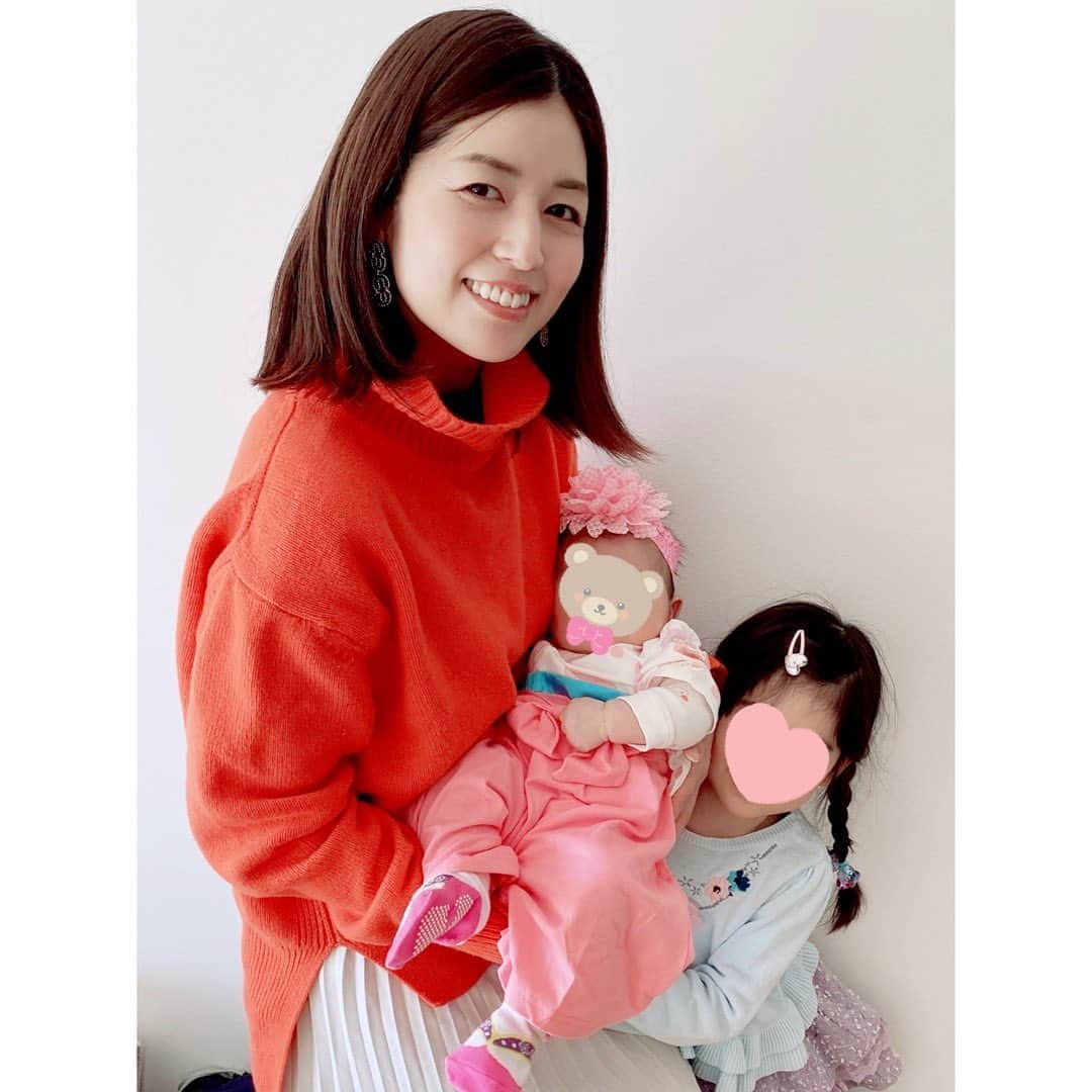 堀友理子さんのインスタグラム写真 - (堀友理子Instagram)「生後100日を迎えて、お食い初め😊 長女の時はお店で行いましたが、次女は自宅でのんびりと😂✨ 今回はピンクの袴にしました💓 ここまですくすく成長してくれた事に感謝です🤍🤍  #生後100日 #お食い初め #ピンクの袴 #姉妹ママ #4歳差」2月4日 17時33分 - horiyurisanpo