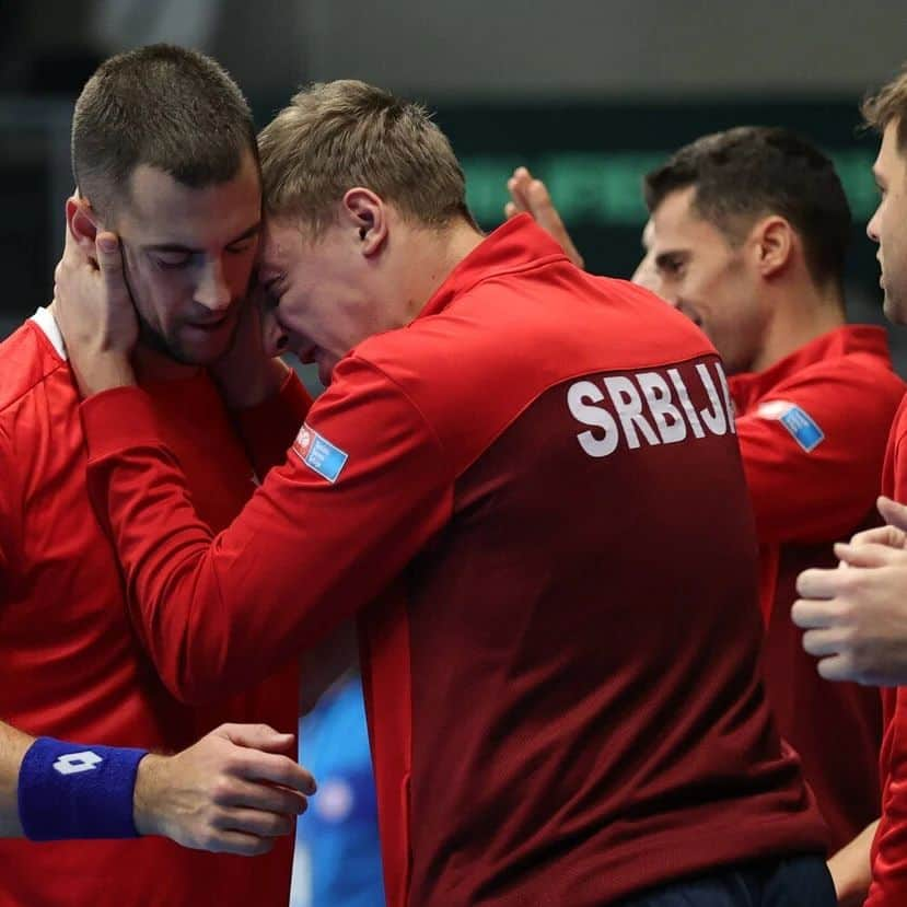 ラスロ・ジェレのインスタグラム：「Very happy that at the end I got the win and secured another point for the team.🙏🏻💪🏻 Wouldn't be possible without the support of these guys.🙏🏻 @krajinovic_filip @cacko90 @miomirk @hamadmedjedovic」