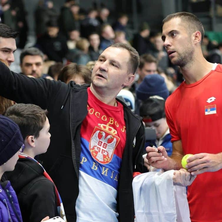 ラスロ・ジェレさんのインスタグラム写真 - (ラスロ・ジェレInstagram)「Very happy that at the end I got the win and secured another point for the team.🙏🏻💪🏻 Wouldn't be possible without the support of these guys.🙏🏻 @krajinovic_filip @cacko90 @miomirk @hamadmedjedovic」2月4日 9時27分 - lacidj_95