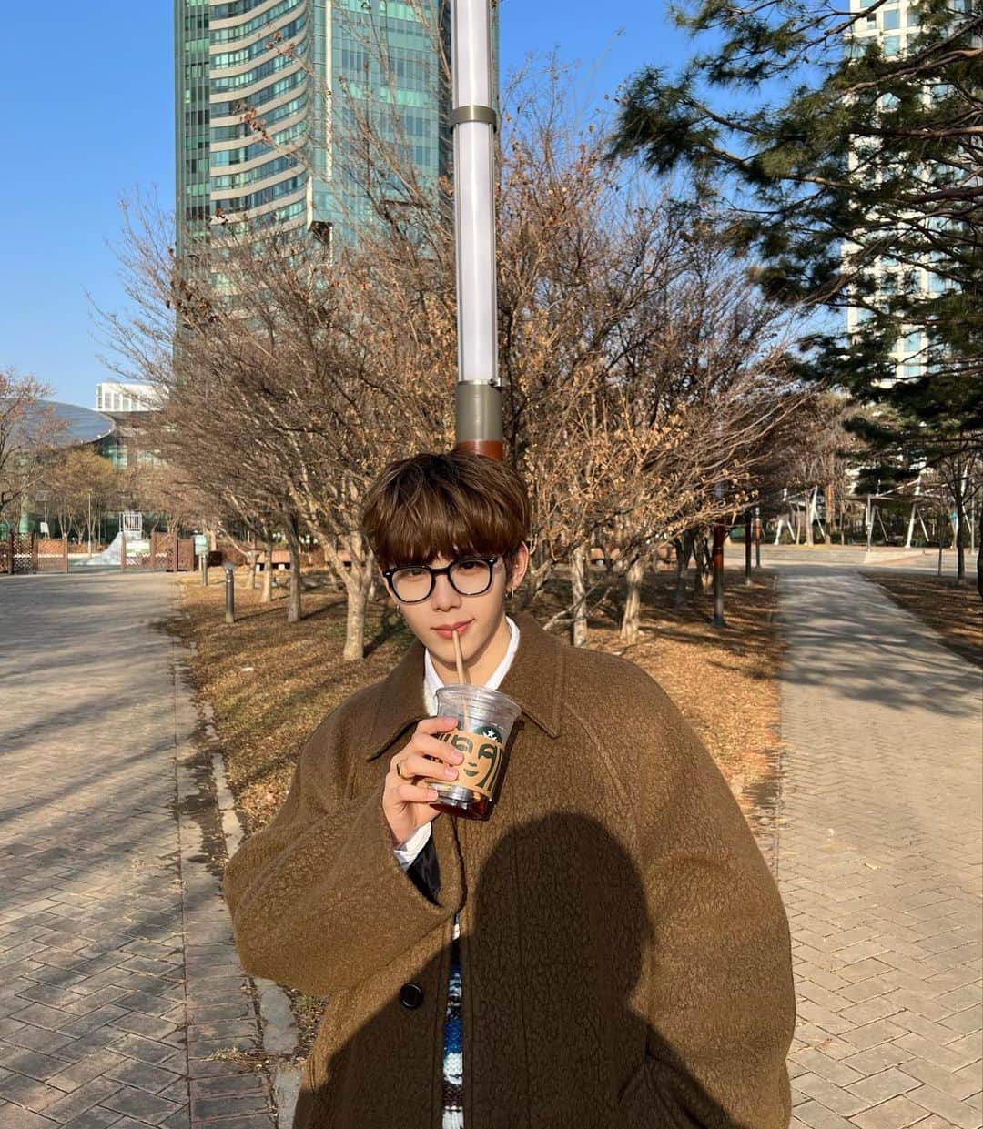 ショウタロウ（大﨑将太郎）さんのインスタグラム写真 - (ショウタロウ（大﨑将太郎）Instagram)「🌬️🍂🌱」2月4日 14時52分 - _shotaroo_