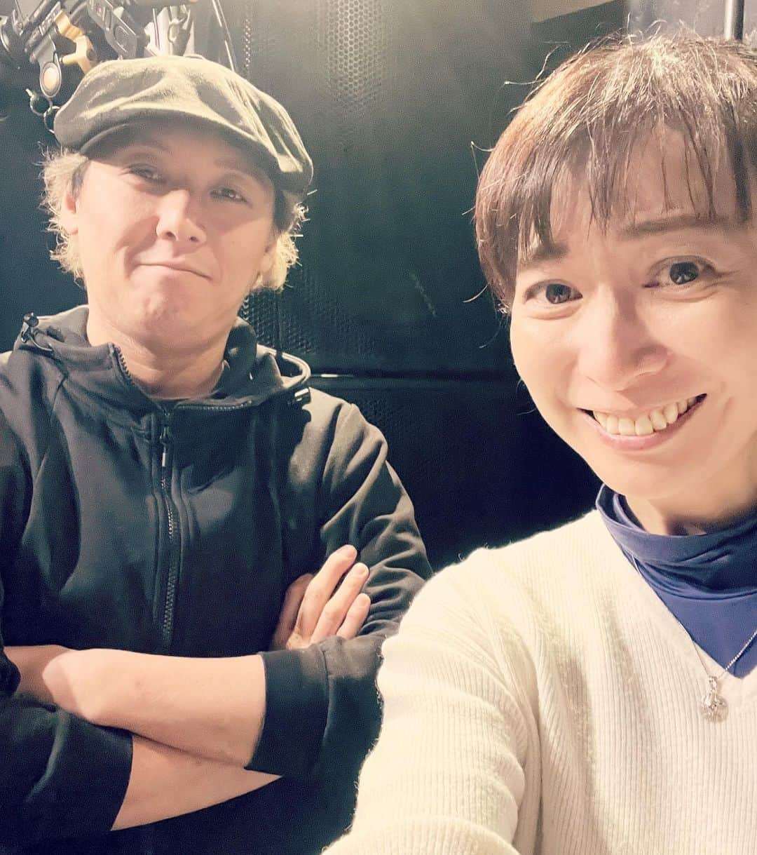 北広アキさんのインスタグラム写真 - (北広アキInstagram)「昨日は新曲のレコーディングでした😃❗️  ピアニストでもあり作編曲家でもある田中K助さんをアレンジャーに迎えて制作しましたが、またまた今までの北広アキに無いサウンドに仕上がりました❗️😆 情報解禁までもうしばらくお待ちください❗️春ごろにお届けできると思います。  そうそう❗️やっと、コロナの後遺症の両腕の痺れが治ったよ〜😭実は左胸の痛みも続いてたので、こちらも治って本当に良かった😂 いや〜長かった💧そして、ご心配をおかけしました！温かいメッセージも沢山ありがとうございました😭  来週あたりから、インスタ配信も再開しようと思っています！決まり次第アップします！！  #レコーディング #田中K助 #新曲 #インスタ配信 #コロナ後遺症完治」2月4日 15時07分 - aki_kitahiro