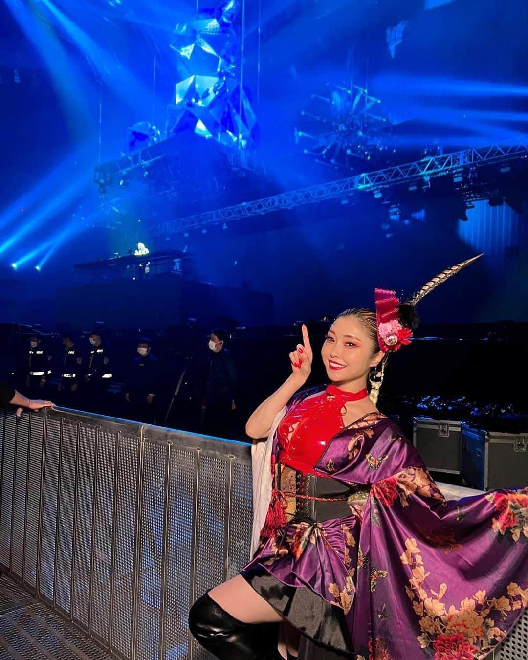 Rieさんのインスタグラム写真 - (RieInstagram)「. お仕事で会うまでは会いに行かないと決めていた 推しに会えました🫶 ・ しかもアフターパーティはRAISEに来てくれて 夢叶いすぎてしんどい1日だった...🥹 ありがとうございました😭❤️‍🔥 @alanwalkermusic  ・ ・ ・ #gmosonic #gmosonic2023  #alanwalker  #raise」2月4日 16時04分 - rierica_poledancer