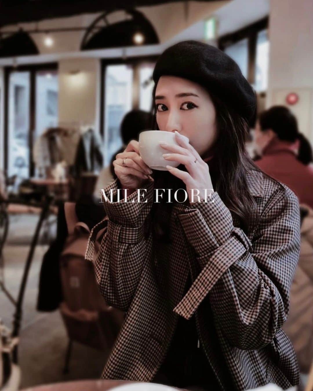 倉園由菜さんのインスタグラム写真 - (倉園由菜Instagram)「. ここのカフェ可愛かった☕️  #milefiore #汐留イタリア街 #イタリア街　#汐留カフェ」2月4日 18時41分 - yuna_kurazono