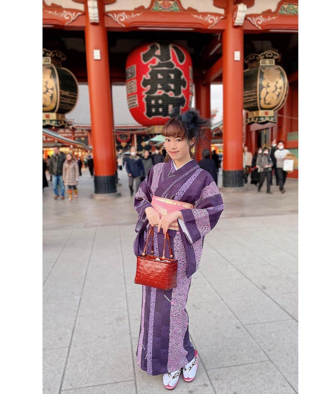 矢内井玲奈さんのインスタグラム写真 - (矢内井玲奈Instagram)「浅草観光！👘  海外から久しぶりに帰ってきたひろな姉さんは益々大人っぽく素敵になってました☺️ 黒のお着物めっちゃ似合ってた✨  妹も頑張って成長します❣️ また会えるの楽しみにしてるよー！！  #浅草観光 #kimono」2月4日 21時47分 - reina_yanai