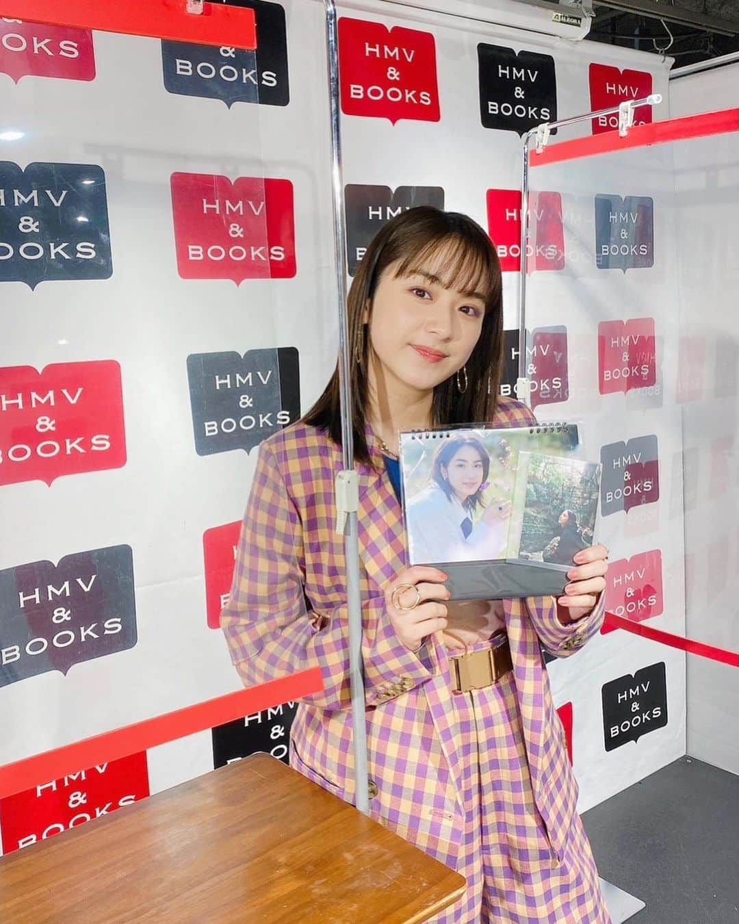 平祐奈のインスタグラム：「💚💗💜 久々のイベント楽しかったぁ  いろんな作品を通して認知して下さった方 ずっとずっと応援して下さってる方と直接 お話できてとても嬉しかったです♡  また会える日まで頑張れそうです！  次の作品もおたのしみにっ🌱  ありがとうございました。」