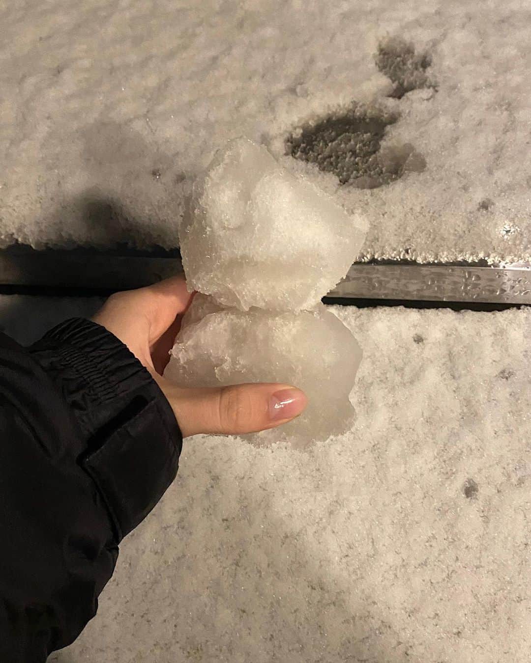 のインスタグラム：「⛄️」