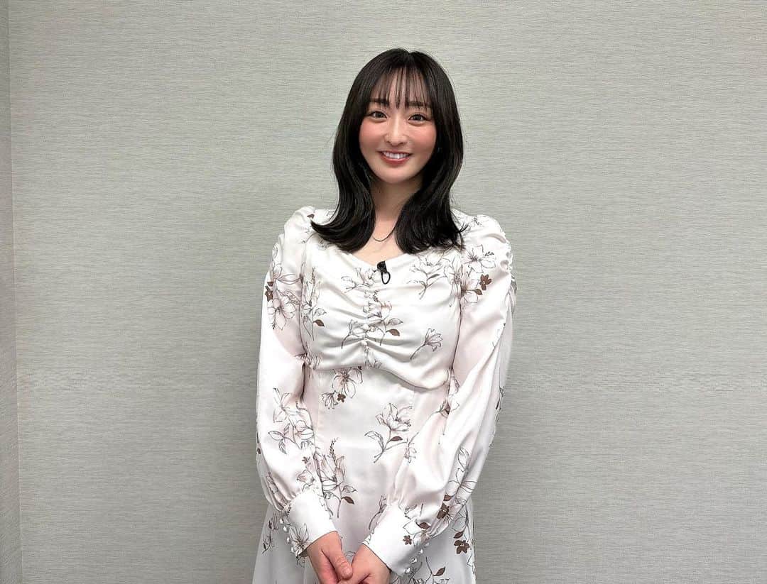 長崎望未のインスタグラム：「.  みんなのスポーツ✨ @minspo_tvtokyo   2月マンスリーMCさせて頂いてます🤭  今日初めての放送日でした😍 こんな夜にスタジオいたのが初めてでしたが ほんとあっという間に終わりました🤭❤︎  すごく楽しかったーーー😆！  明日も生放送頑張りますっ😊🤝  ぜひ明日以降も チェックしてくだいねっ🥰🙏🏾  衣装は @noela_official   #みんなのスポーツ #テレビ東京 #テレ東 #noela」