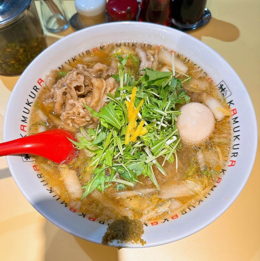 葉山カナのインスタグラム：「神座の柚子おろしラーメンオススメ🍜」