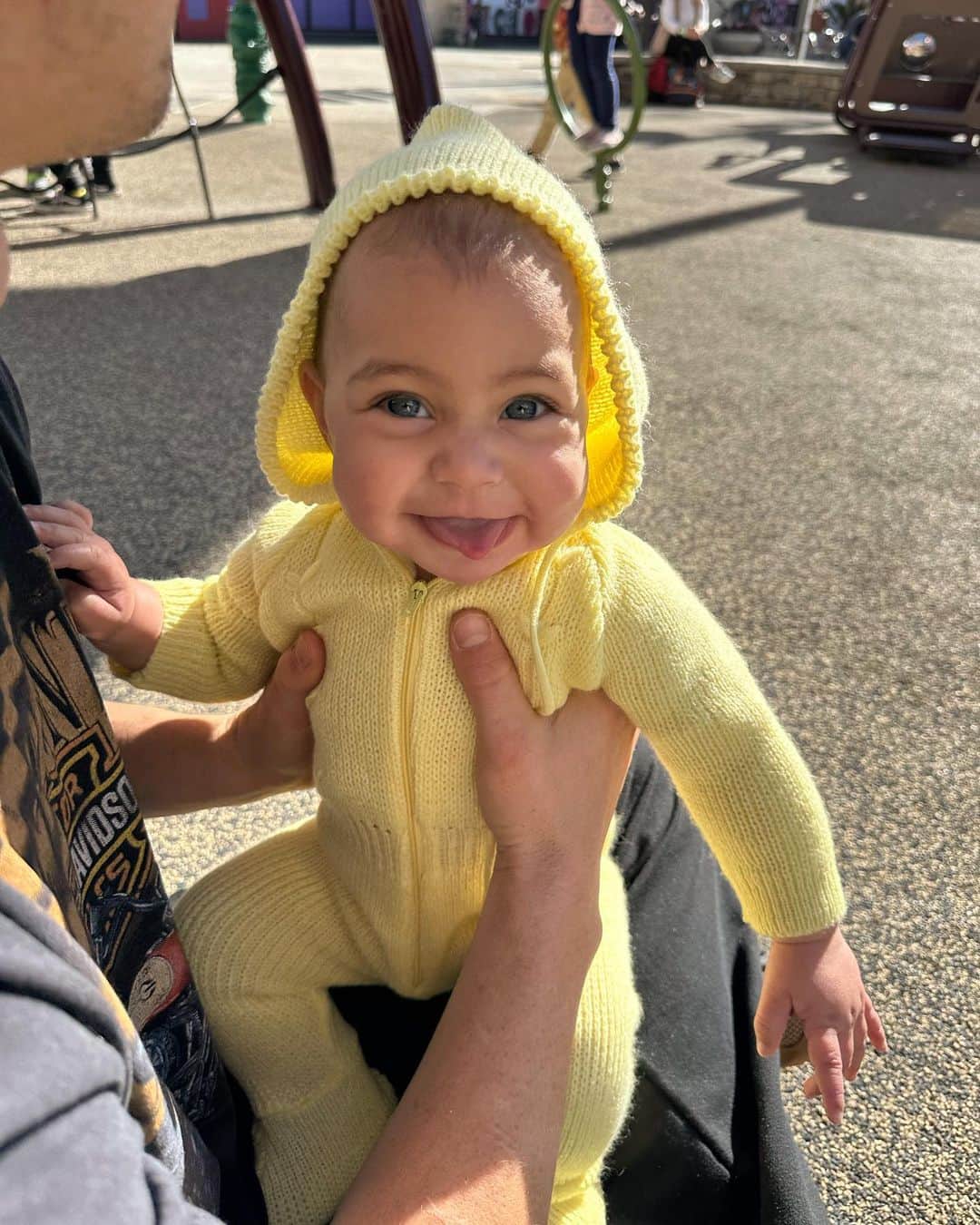 ナッシュ・グリアのインスタグラム：「🐣🚀😁🚸❤️🌤️」