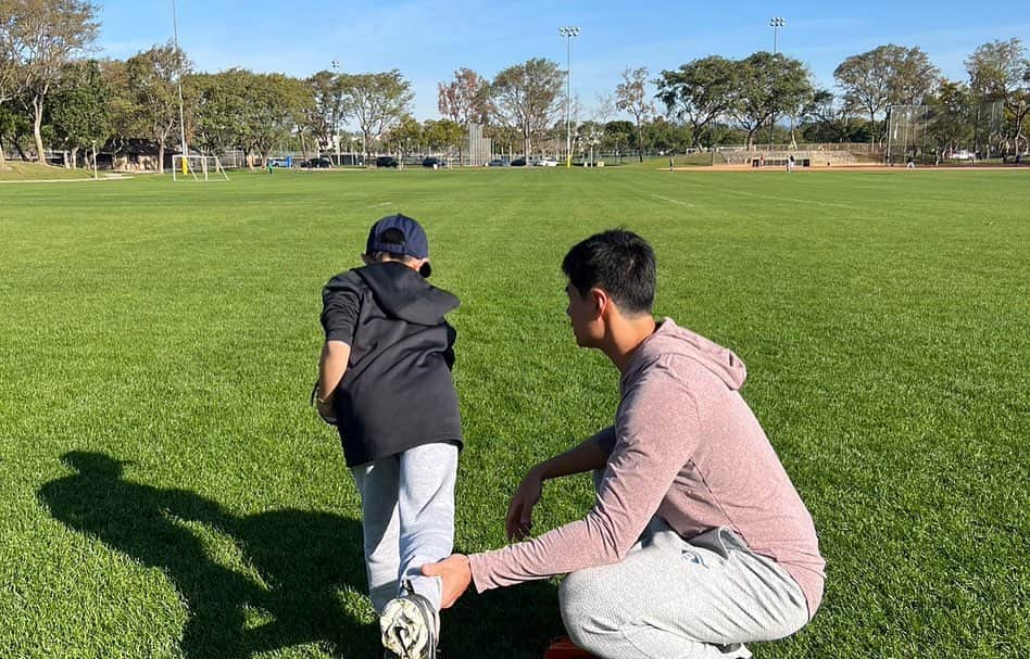 チェン・ウェイン（WeiYin Chen）さんのインスタグラム写真 - (チェン・ウェイン（WeiYin Chen）Instagram)「Step by step  #dadcoach」2月5日 8時54分 - chenweiyin0721