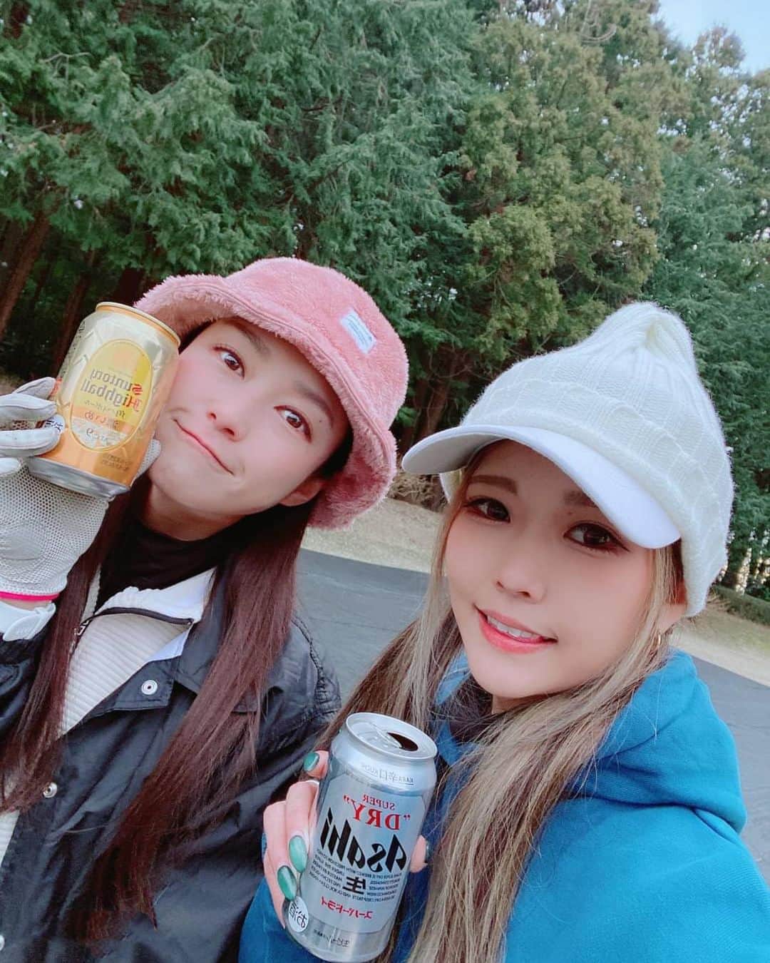 のインスタグラム：「ちゃんもがギャル度増してたから、ギャルポーズで撮ったよょょ  "ギャルちゃんも"かわゆ‼︎ わしもギャルになりたい･･･‼︎笑   #ゴルフ  #ゴルフ女子  #ゴルフ初心者  #ゴルフ成長記録  #golf  #golfswing  #golflover #ゴルフ練習　#ゴルフ好きな人と繋がりたい　#ゴルフラウンド　#ゴルフ上手くなりたい#golfbabes #golflife #golfstagram #golfing」