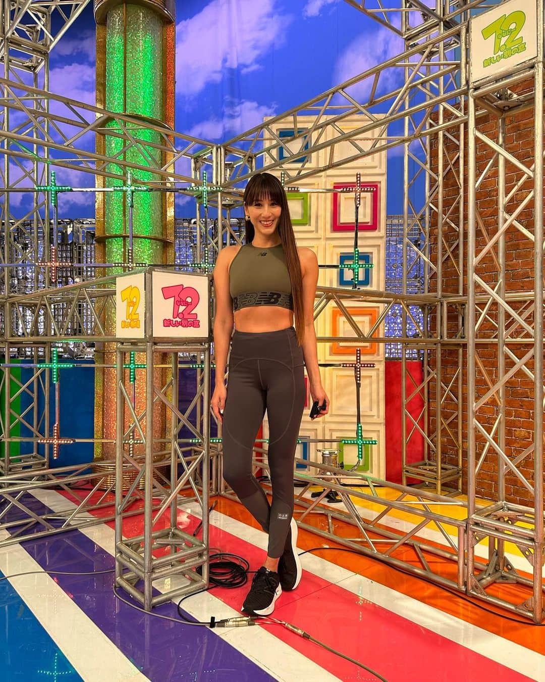 道端カレンのインスタグラム：「AbemaTV   @abema_official   ナナニーに出演させていただきました❣️ めちゃめちゃ楽しかったです💓  #ナナニー #7.2新しい別の窓  衣装ニューバランス @newbalance  Stylist @unsolo_official」