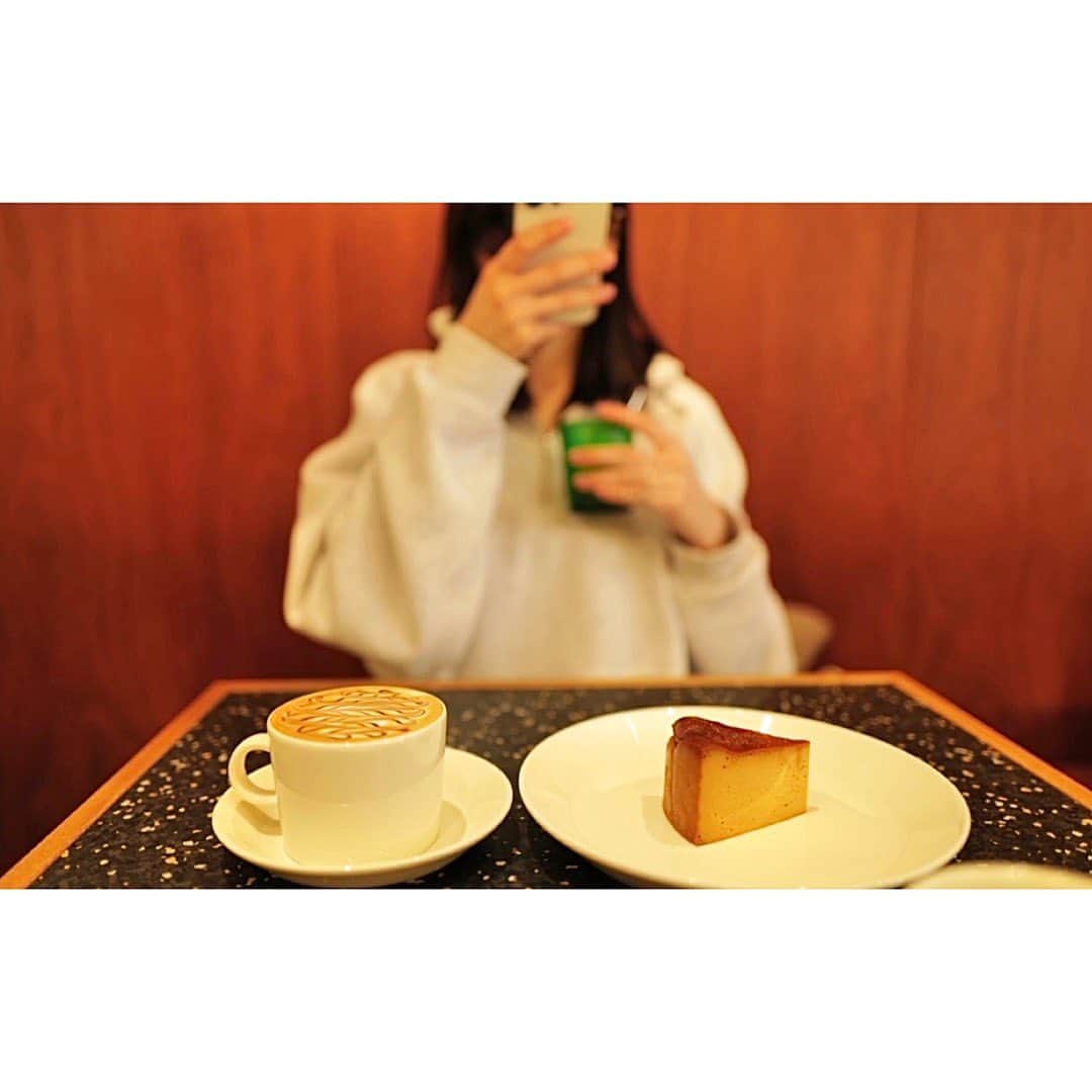 運上弘菜さんのインスタグラム写真 - (運上弘菜Instagram)「. 私が歯医者に行くとを忘れてたが故に5分で食べてお店でた カフェに入って5分ででることありますか?」2月5日 20時57分 - nappi_0809
